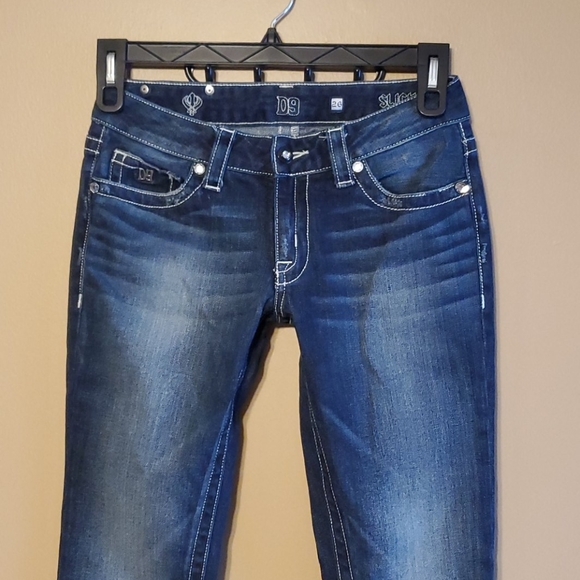 D9 Jeans - Picture 8 of 15